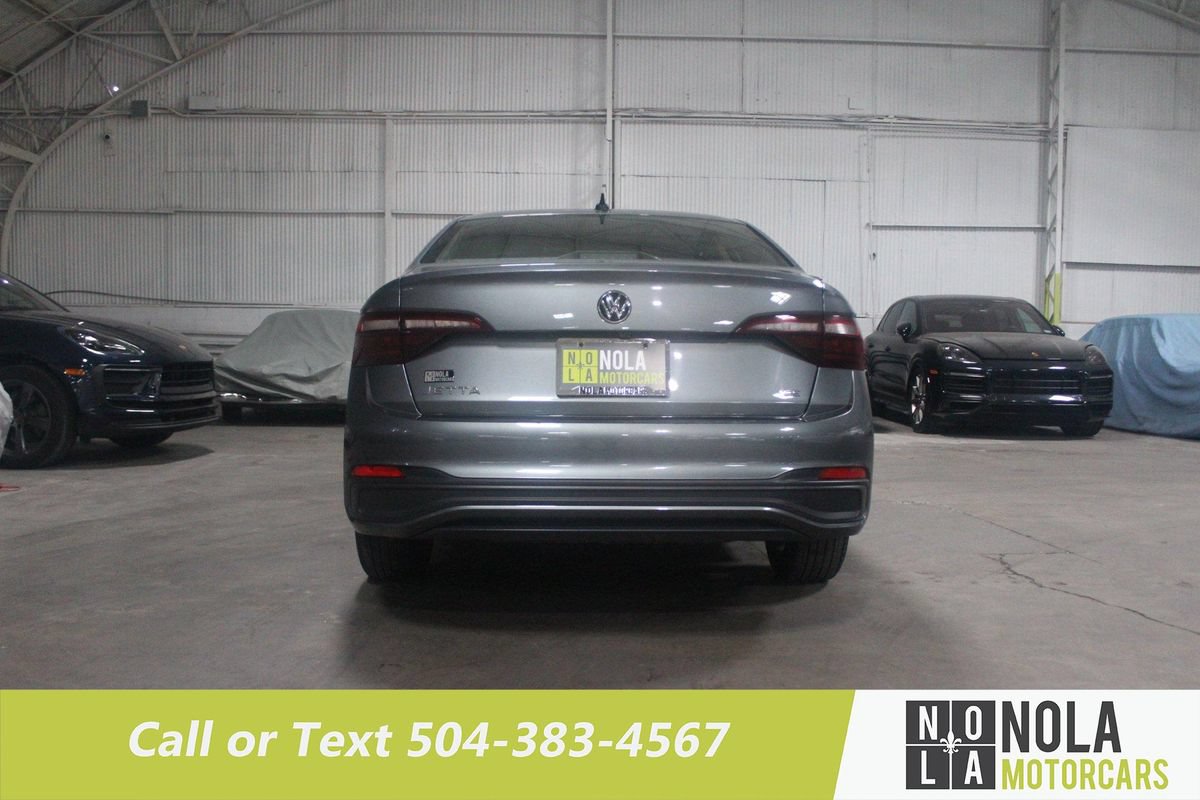 Used 2024 Volkswagen Jetta SE FWD image 13