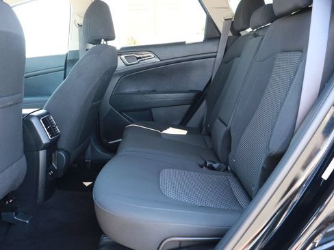 Used 2026 Kia Sportage LX FWD image 12