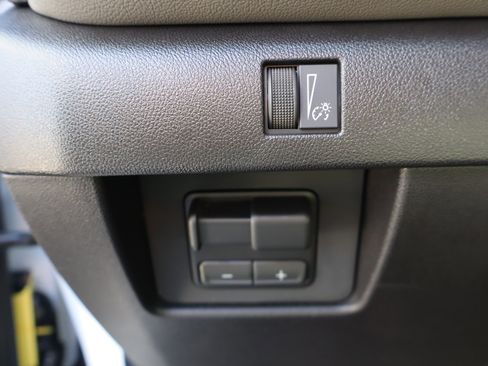 Used 2026 Chevrolet Colorado ZR2 image 21