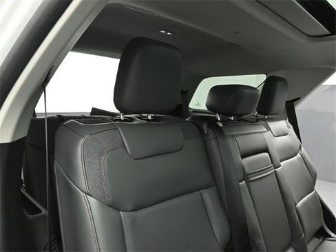 Certified 2025 Ford Explorer Active w/ Active Comfort Package image 27
