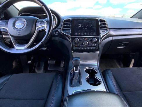 Used 2022 Jeep Grand Cherokee Laredo X AWD/4WD image 15