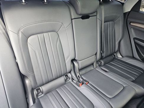 Used 2022 Audi Q5 2.0T Premium image 28