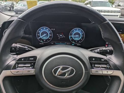 Certified 2023 Hyundai Elantra Limited FWD image 24