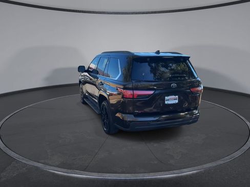 Used 2023 Toyota Sequoia SR5 w/ SR5 Premium Package image 11