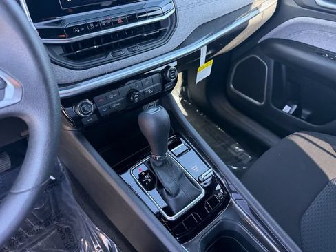 Used 2025 Jeep Compass Sport AWD/4WD image 20