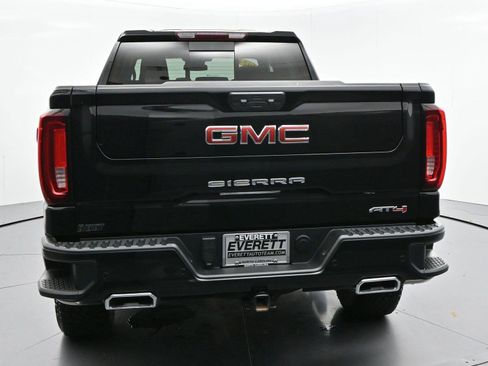 Used 2024 GMC Sierra 1500 AT4 w/ AT4 Premium Package AWD/4WD image 6