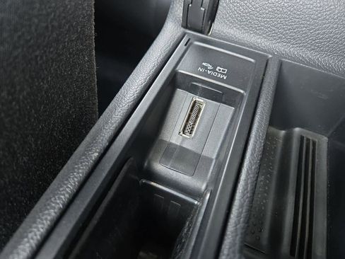 Used 2011 Volkswagen GTI 4-Door image 25