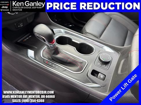 Used 2023 Chevrolet Traverse RS AWD/4WD image 17