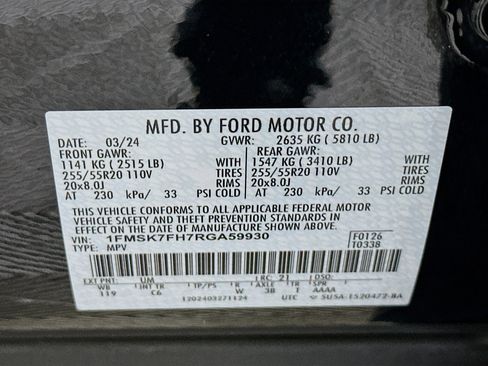 Used 2024 Ford Explorer Limited image 12