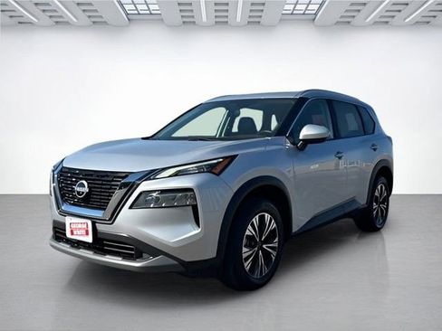 Used 2023 Nissan Rogue SV w/ SV Premium B Package image 8