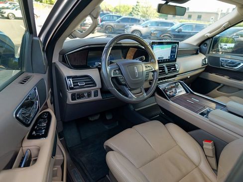 Used 2023 Lincoln Navigator L Reserve AWD/4WD image 16