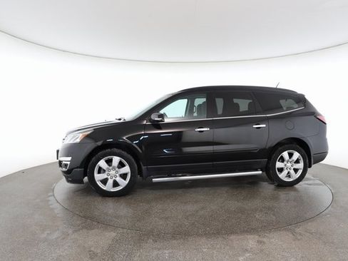 Used 2016 Chevrolet Traverse LT w/ Style and Technology Package image 5