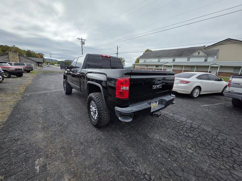 Used 2016 GMC Sierra 2500 Denali w/ Duramax Plus Package image 7