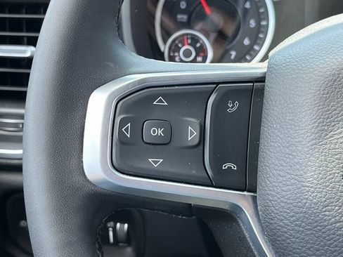 Used 2025 RAM 2500 Big Horn AWD/4WD image 17