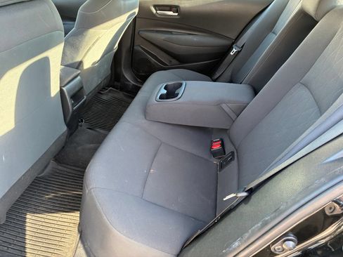 Used 2020 Toyota Corolla LE w/ LE Convenience Package FWD image 13