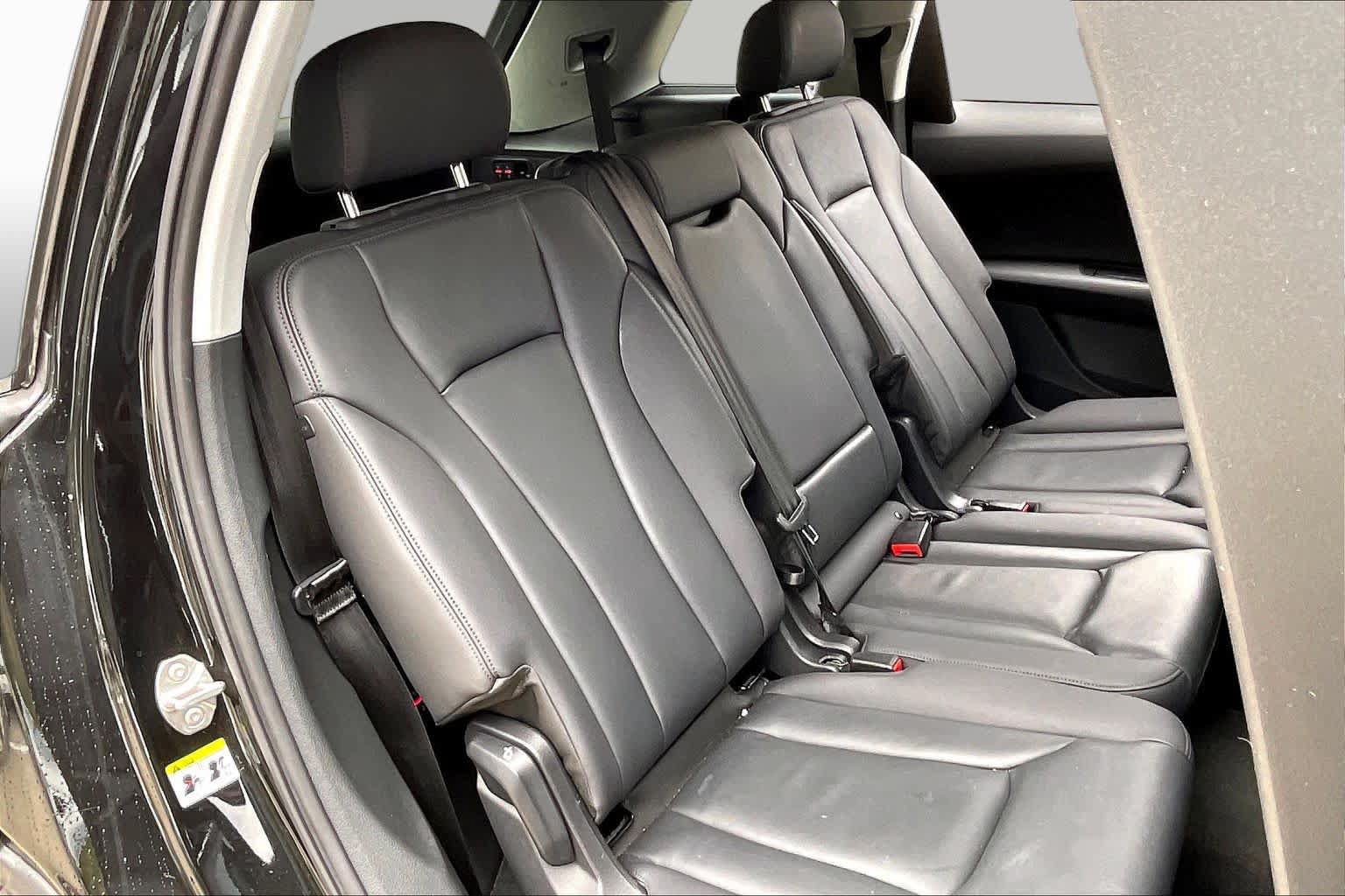 Used 2023 Audi Q7 2.0T Premium w/ Convenience Package AWD/4WD image 20