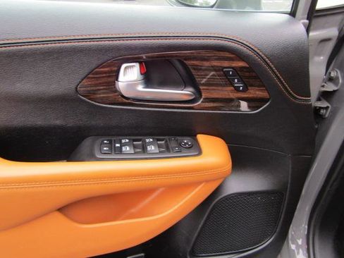 Used 2022 Chrysler Pacifica Pinnacle image 23