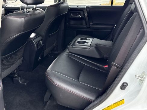 Used 2024 Toyota 4Runner TRD Off-Road Premium image 18