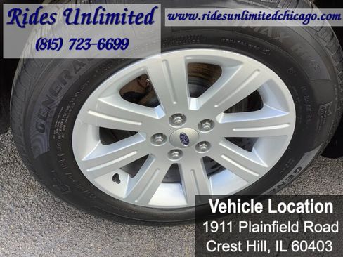 Used 2011 Ford Taurus SE FWD image 32