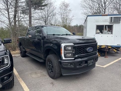 Used 2023 Ford F250 XL w/ STX Appearance Package AWD/4WD image 3