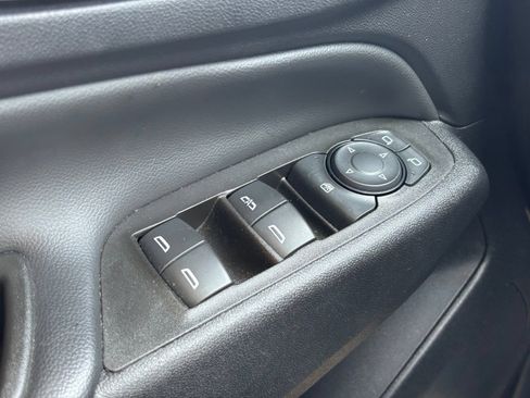 Used 2023 Chevrolet Equinox LT w/ LPO, Floor Liner Package AWD/4WD image 13