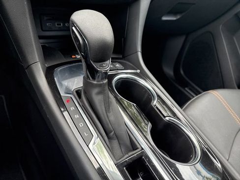 Certified 2023 Chevrolet Equinox Premier FWD image 20