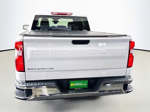 Used 2025 Chevrolet Silverado 1500 W/T w/ WT Safety Package AWD/4WD image 8