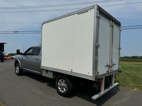 Used 2020 RAM 3500 SLT w/ Quick Order Package 27G SLT image 9