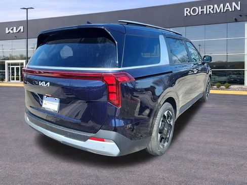 New 2026 Kia Carnival EX FWD image 35