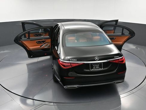 Used 2023 Mercedes-Benz S 580 4MATIC Sedan image 37