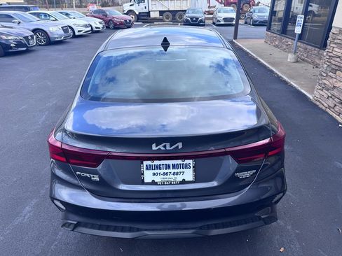 Used 2023 Kia Forte LX image 5