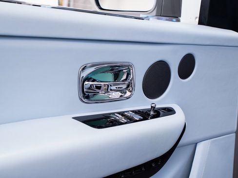 Used 2022 Rolls-Royce Cullinan image 27