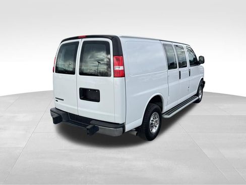 Used 2024 Chevrolet Express 2500 w/ Driver Convenience Package image 7