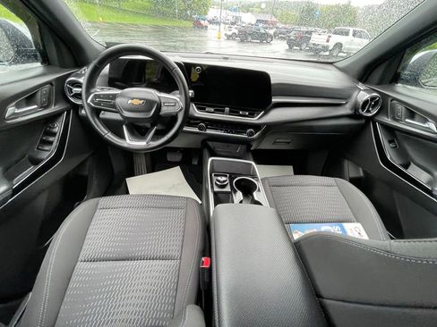 Used 2026 Chevrolet Equinox LT AWD/4WD image 22