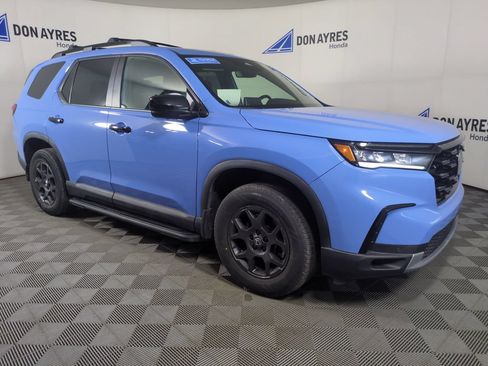 Certified 2023 Honda Pilot TrailSport image 11