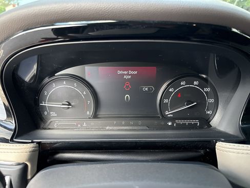 Used 2022 Lincoln Corsair FWD image 13