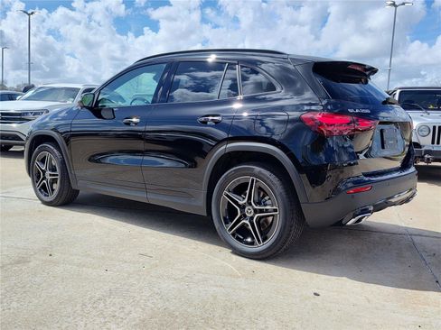 New 2026 Mercedes-Benz GLA 250 image 3