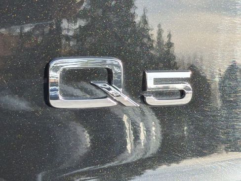 Used 2019 Audi Q5 2.0T Premium Plus w/ Premium Plus Package image 12