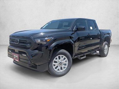 Used 2025 Toyota Tacoma SR5 image 1