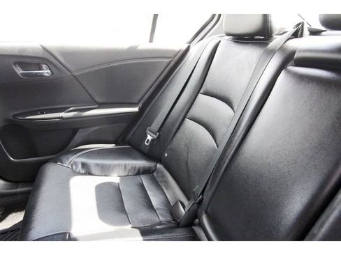 Used 2015 Honda Accord EX-L image 11