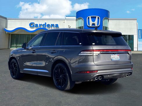 Used 2022 Lincoln Aviator Reserve w/ Equipment Group 201A image 4