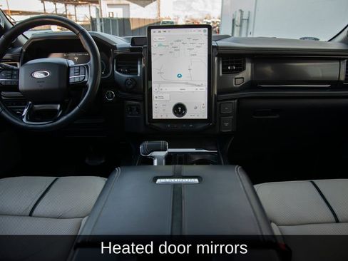 Used 2022 Ford F150 Lightning Platinum image 21