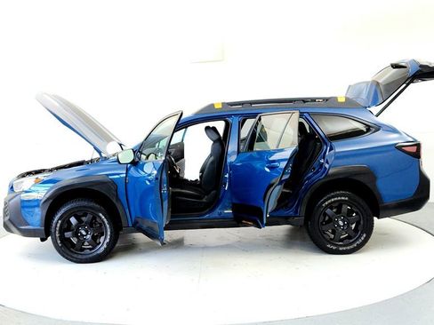Used 2024 Subaru Outback Wilderness AWD/4WD image 10