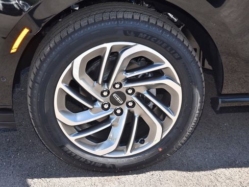 New 2025 Lincoln Navigator L Reserve image 44