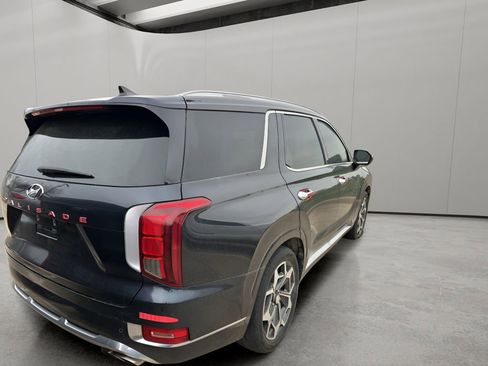 Used 2021 Hyundai Palisade Calligraphy image 3