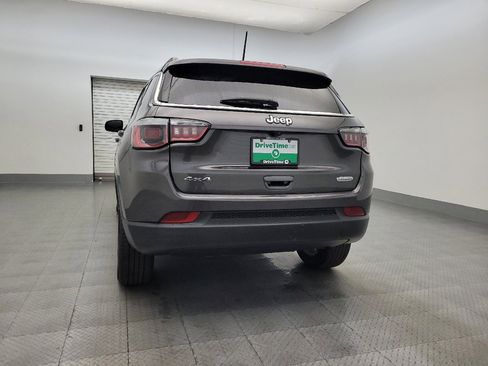 Used 2018 Jeep Compass Latitude AWD/4WD image 6