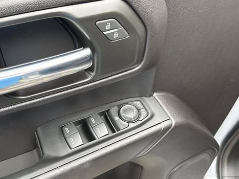 Used 2024 Chevrolet Silverado 1500 Custom AWD/4WD image 28