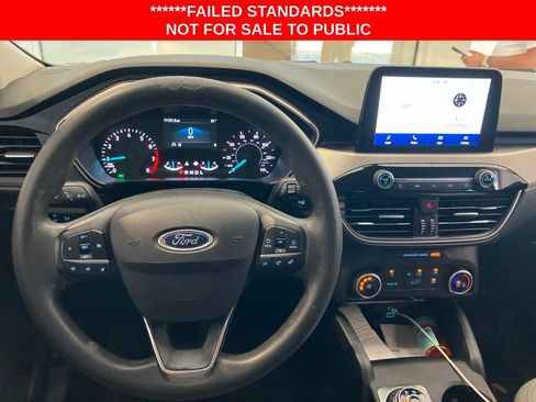 Used 2021 Ford Escape SE FWD image 9