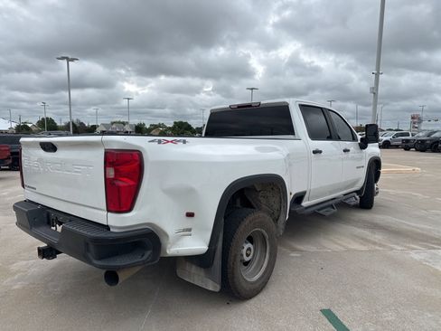 Used 2020 Chevrolet Silverado 3500 W/T w/ WT Convenience Package AWD/4WD image 3
