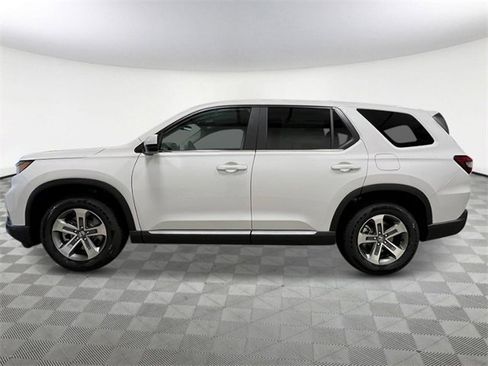 New 2025 Honda Pilot EX-L image 3